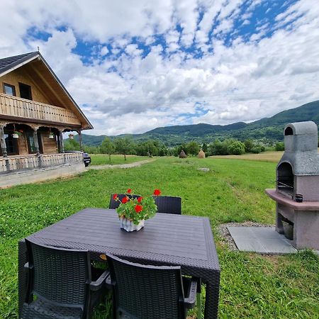 Вилла Casa Bunicilor Din Oncesti Экстерьер фото